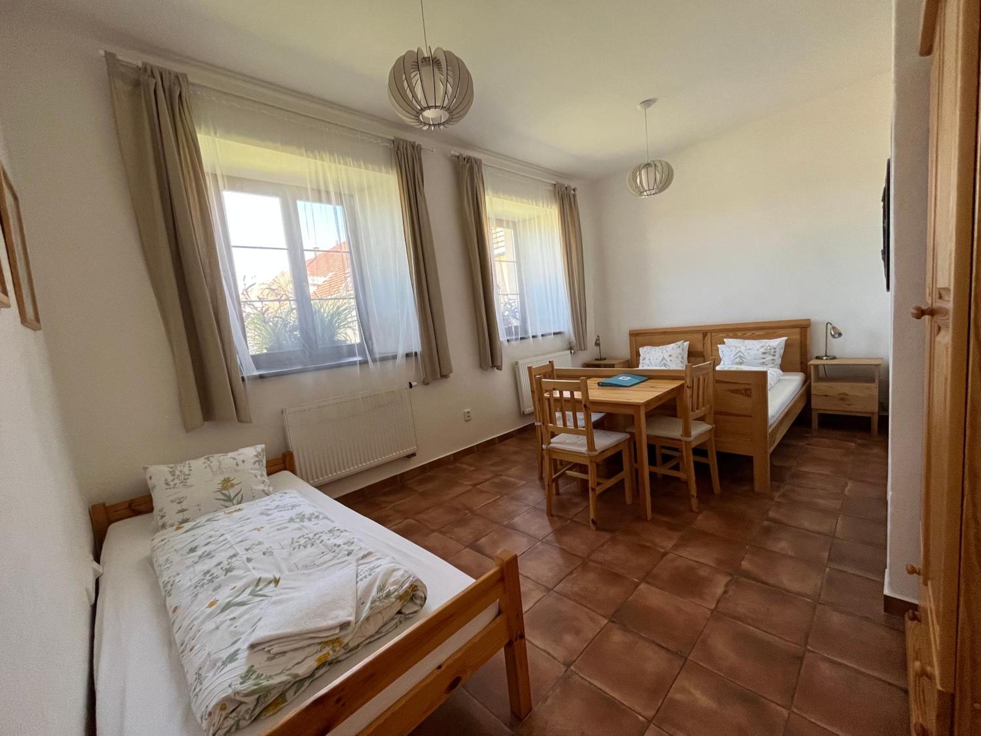 Hotel Dvůr Nové Zámky Mladec Exterior foto
